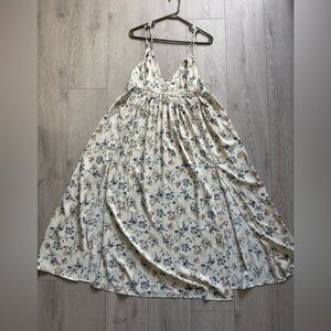 Floral dress with slits